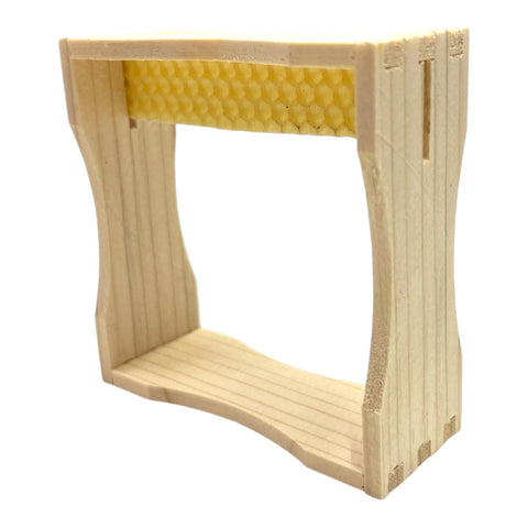 10×10 voll im Trend – Holzrähmchen für Wabenhonig in Teilen